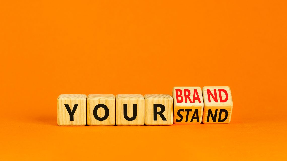 Quels sont les 4 éléments d’une identité visuelle ?